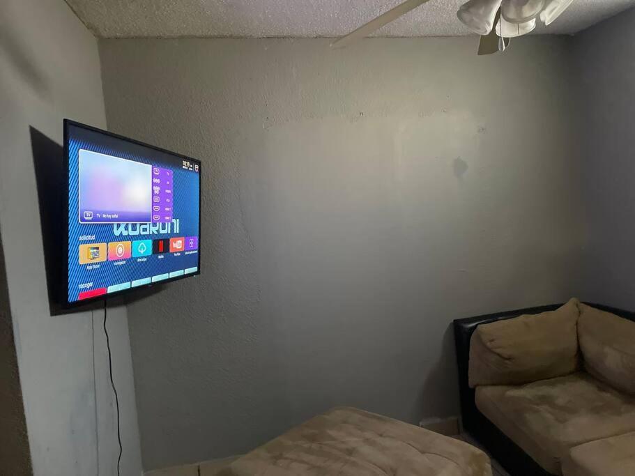 Casa Granada Cercana A Consulado Y Aeropuerto. Ciudad Juárez Zewnętrze zdjęcie